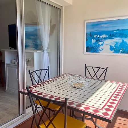 아파트 A 200 M De La Renove Avec Loggia *