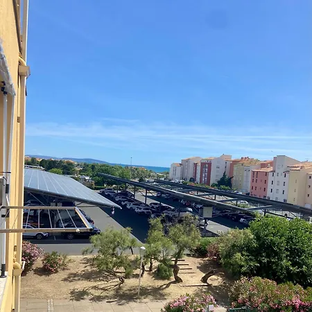 A 200 M De La Renove Avec Loggia Агд